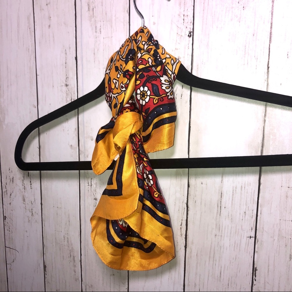 Berkshire‎ Yellow Floral Italian Made 70s Vintage Scarf